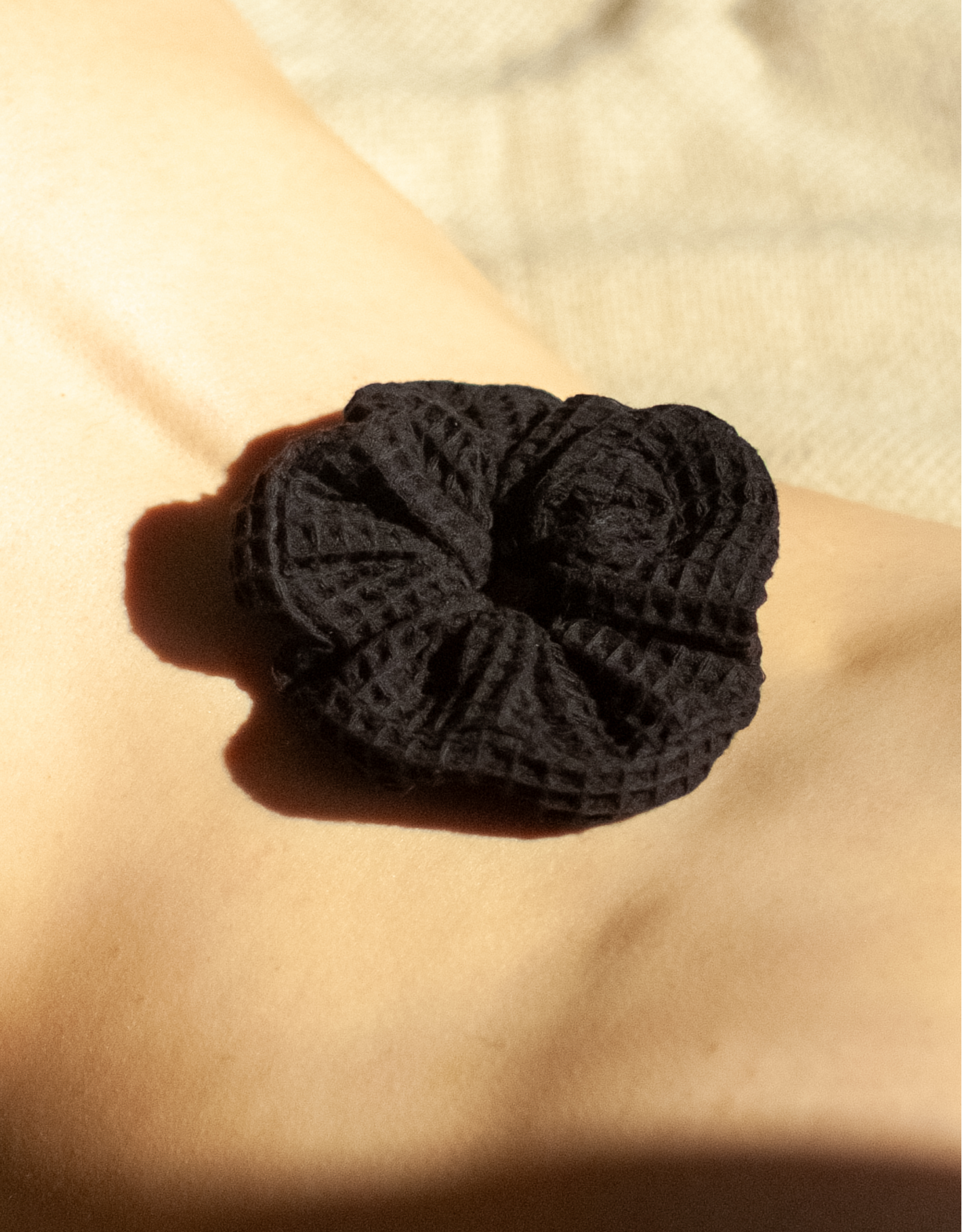 Waffle Scrunchie Black